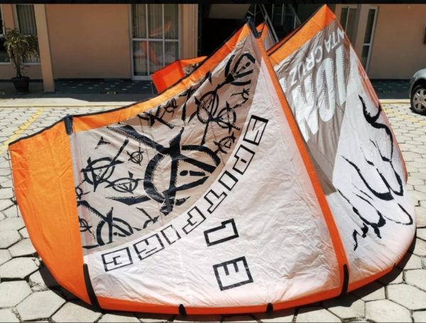 2 Kites Caution/spitfire 11m/13m - 2011 - VENDIDO! - Imagem 6